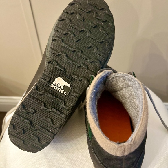 Sorel Men’s Boots Green Gray in a mix of Suede, Corduroy & Leather Waterproof 9 - Picture 11 of 11